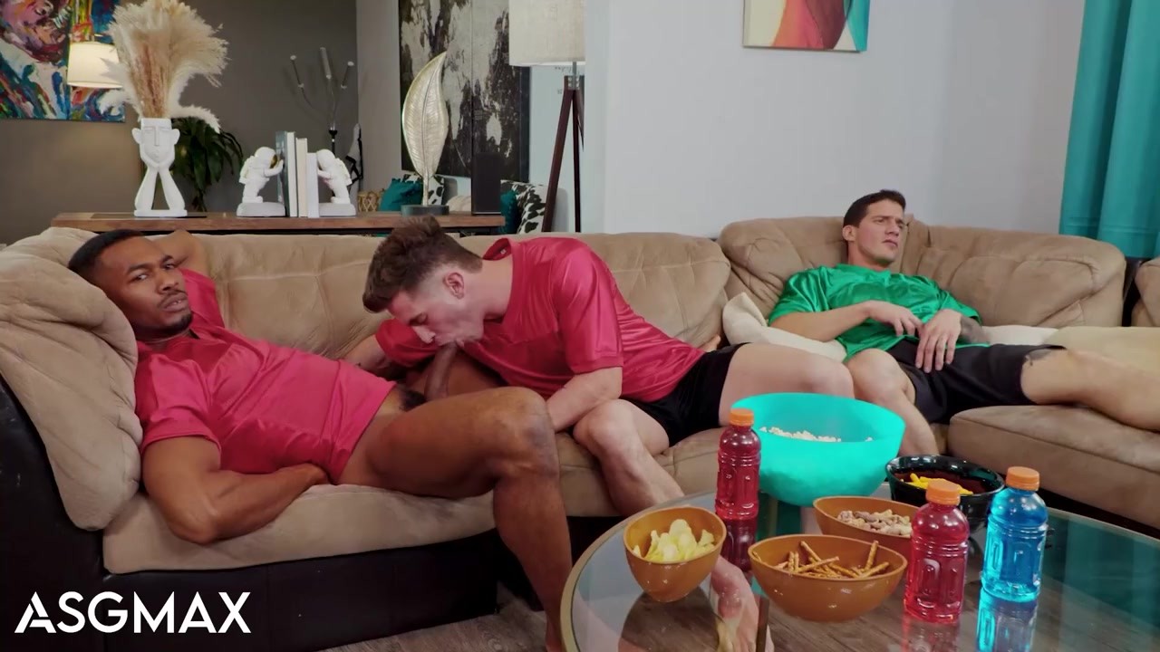 Hot Bestie Hunks Free Use On Game Day - ASGmax - Free Sex Video - RedTube