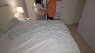 MILF, follame duro pero romantico y correte en mi coño. Vídeo casero de Esposa amateur