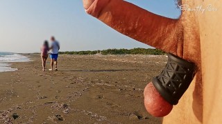 ANAL FINGERING FOR A SLUT: vagabunda de praia pública analizada e ...