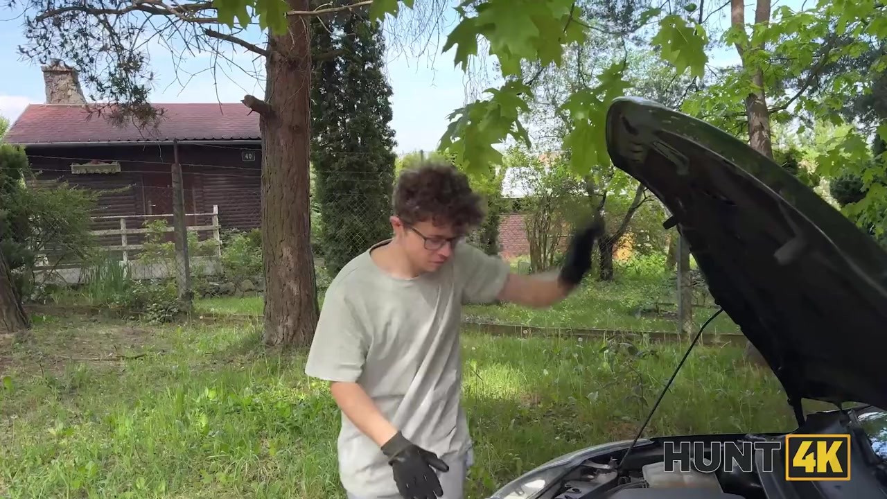 HUNT4K. Differ Kinda Cuck. Hot sex with Era Queen - RedTube