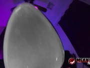 Busty Babe Shows Off Her Sexy Feet 11/16