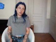 Pas besoin de Plan Cul quand on a un Gros Gode - Masturbation Solo Fille Alt Française 1/16