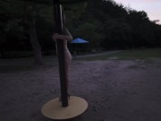 公園にお散歩に行ったら入れられちゃった。パンティー丸見えで歩かされ、最後はたっぷり中出しされちゃった。  知らない男性も見てたけど、それも興奮しちゃって何度もイッちゃった。日本人/人妻//変態/無修正 8/16