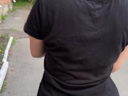 Stranger girl gave me hot blowjob in entrance 4/16