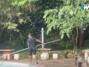 esposa do patrão fode com o empregado 1/16