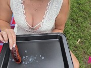 Romantyczny sex przy ognisku z gorącą żoną nad jeziorem. Polska milf 15/16