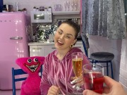 Сперма На ЖОПУ-Лучший Подарок для Блядской Подружки.Массаж Пиздёнки 2/16