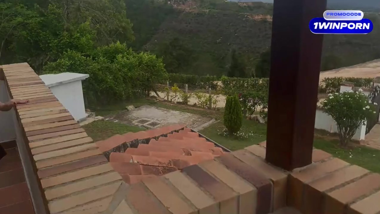 MI HIJASTRO ME PIDE QUE LE HAGA UN MASAJE MIENTRAS QUEDAMOS SOLOS Y LO SEDUZCO PARA QUE ME FOLLE - Free Sex Video - RedTube