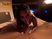 Se deixar a putinha da Maria Bittencourt fica a noite inteira chupando esse pau... 5/16