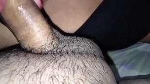Este chico me folla súper rico por mi apretado culo después de hacerle un rico oral
