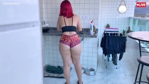 Dia 17 #voyeur - Ela fazendo faxina é uma delícia, que bunda gostosa