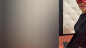 Questa latina prende impazzisce per il cazzo grosso