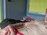 ThatGuyNextDoor21 Nodded off half way through wank still cum though 6/16