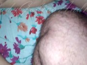 In vacanza mio cognato viene a scoparmi di nascosto mentre mia sorella sta nella sua stanza! 🤫👀💥 5/16