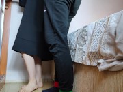 مادرخوانده در اتاق رو قفل کرده بود اجازه نمیداد بابایی بیاد تو مکالمه آه و ناله ایرانی سکس یهویی 3/16