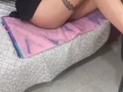 Mi camarografo me folla y me utiliza despues de una sesion de video 1/16