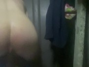 Bouncing on him - Screenshot 7 of 16 - Toys