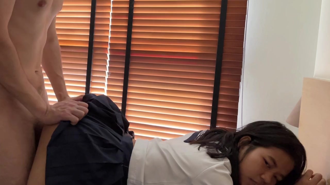 18 years old thai amateur with tight pussy can't handle white dick - RedTube