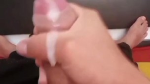 Masturbación muy cargada de semen