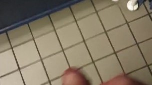 Handjob wc