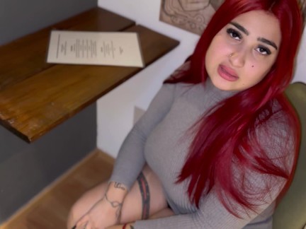 SEXO DURO con la SECRETARIA de grandes TETAS con la que toda la oficina FANTASEA