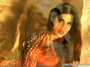 Indian Beauty Shows Off Her Body 7/16