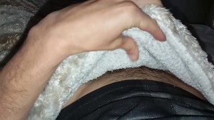 Espectacular Corrida Juguetona De Esta Bonita Polla Enorme Grabada Con El Móvil a Oscuras