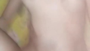 Branquinha safada em sexo caseiro