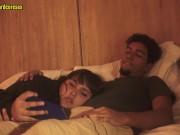 mis papas nos dejan solos y aprovechamos para echar un polvazo casi nos descubren 6/16