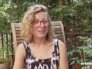 Ersties - Französin Manu verbringt eine sinnliche Zeit mit sich selbst im Zelt 12/16