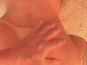 Rainha Hotwife batendo no corno e ele tentando fuder. Com essa rola pequena, merece apanhar mesmo! 10/16