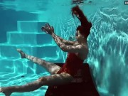 She’s incredibly flexible in the pool 9/16