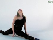 Sofya Belaya shows incredible nude gymnastics 4/16