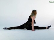 Sofya Belaya shows incredible nude gymnastics 5/16