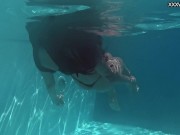 Perfect body brunette enjoys naked swimming 5/16