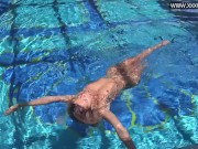 Russian super model Mary underwater naked 14/16