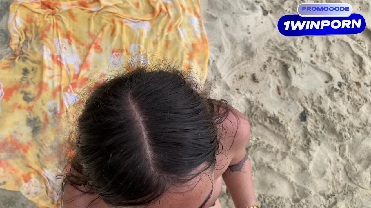 I'm FUCKING with my STEPSISTER on a PUBLIC beach and a REAL COUPLE CAUGHT US - 無料セックスビデオ - RedTube