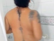 A shower ends up exciting me and I put a 22 cm toy in my vagina 1/16