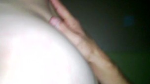 Mi vecina culona quiere que la ponga de perrito. Le gusta que termine adentro