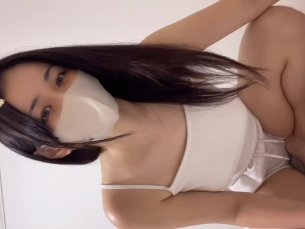 いつもより太いディルドで騎乗位オナニーしたら汗だくになってマスクも下着もとっちゃった(素人個人撮影/ノーブラ巨乳/デカ尻/乳首/美女可愛い/日本人OL顔出しスマホ自撮り/Japanese/asian