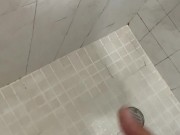 Tiro mi leche solito en el baño 14/16