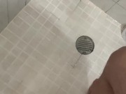 Tiro mi leche solito en el baño 15/16