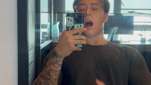 Asian teen jerks off secretly in study room ( Titus Low )