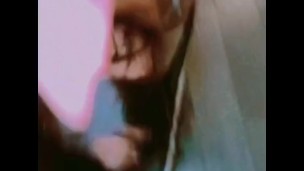 Mi amiga me la chupa en un hotel