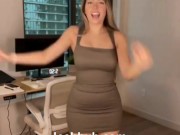 Blonde dancing tiktok 16/16