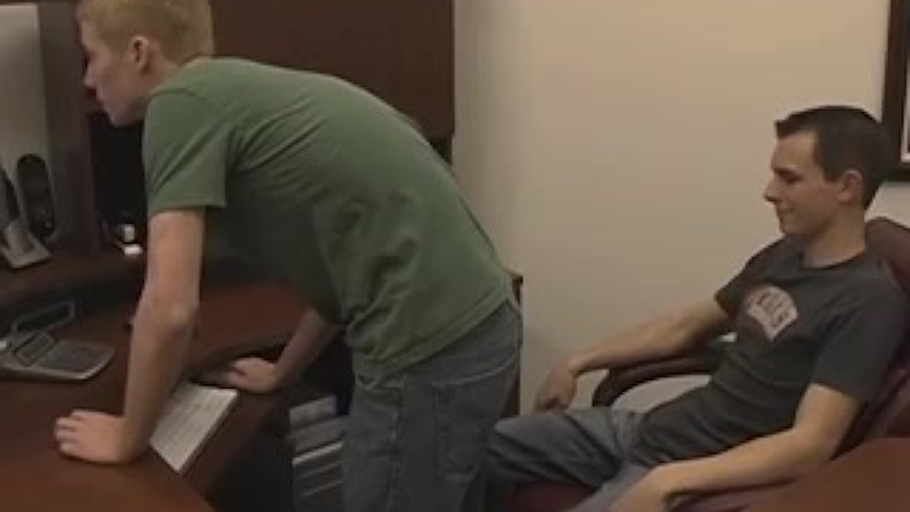Coworkers Nevin Scott And Jason Raze Smooth Anal Sex - RedTube