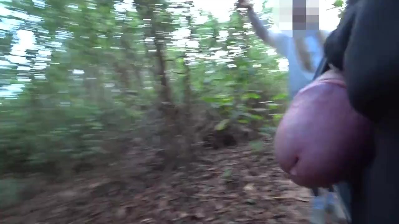DICK FLASH IN FOREST: Sporty milf caught me jerking off ...
