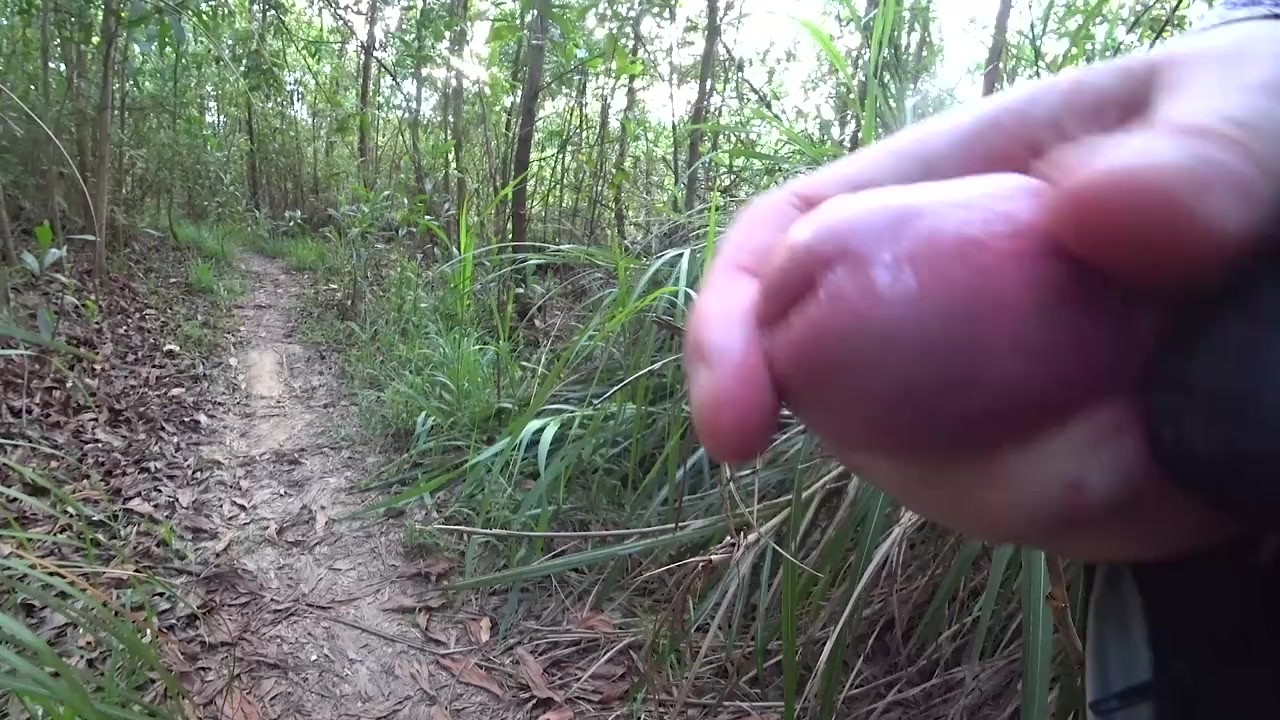 DICK FLASH IN FOREST: Sporty milf caught me jerking off ...