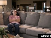 MILF Stepmom Lexi Luna Has Her Remote Toy Controlled 3/16