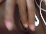 Mira como suena mi coño mojado ASMR